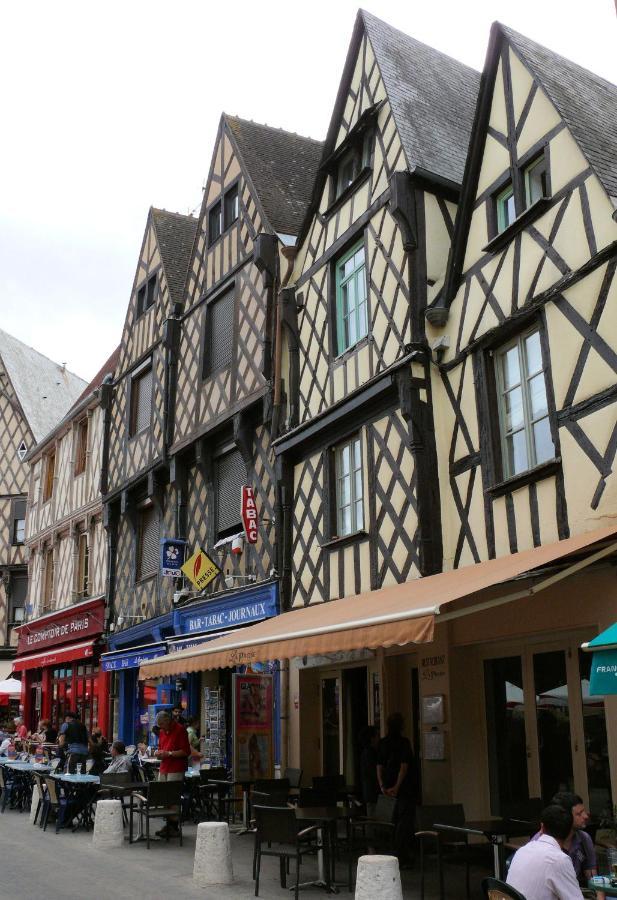 Le Tigre - Appartement Centre-Ville Au Calme, Parking Prive Bourges Zewnętrze zdjęcie